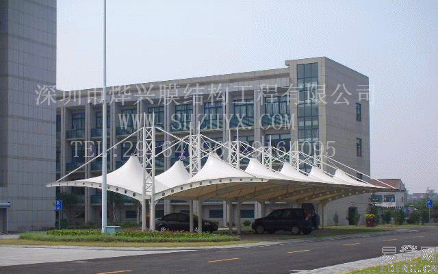 膜結(jié)構(gòu)車棚的應用性